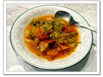 野菜たっぷりチキン&豆のトマトスープ
